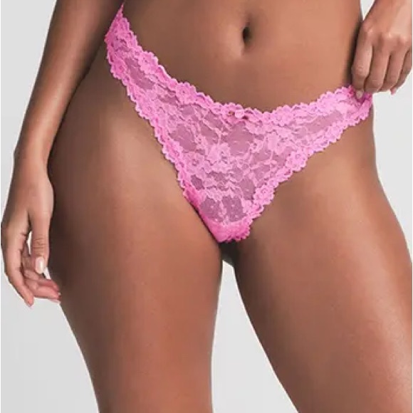 SKIMS Other - SKIMS Sugar Pink Lace Dipped Thong in Sugar Pink - Medium